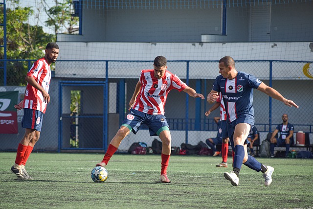 这怎么挖拜仁墙角还上瘾了？曼联有意在明年引进格雷茨卡&萨内.